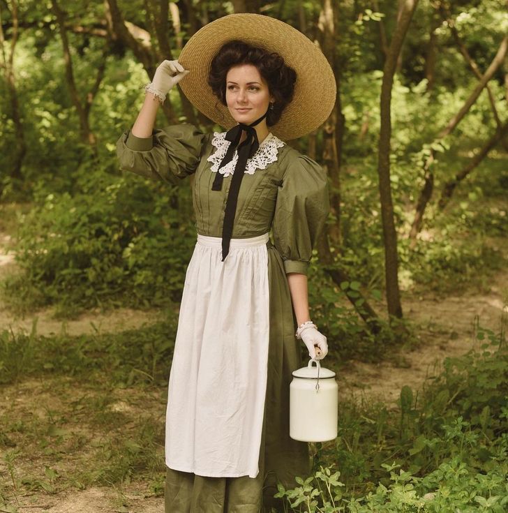 A Woman Loves to Dress Up Like She’s Living in the 19th Century, and ...