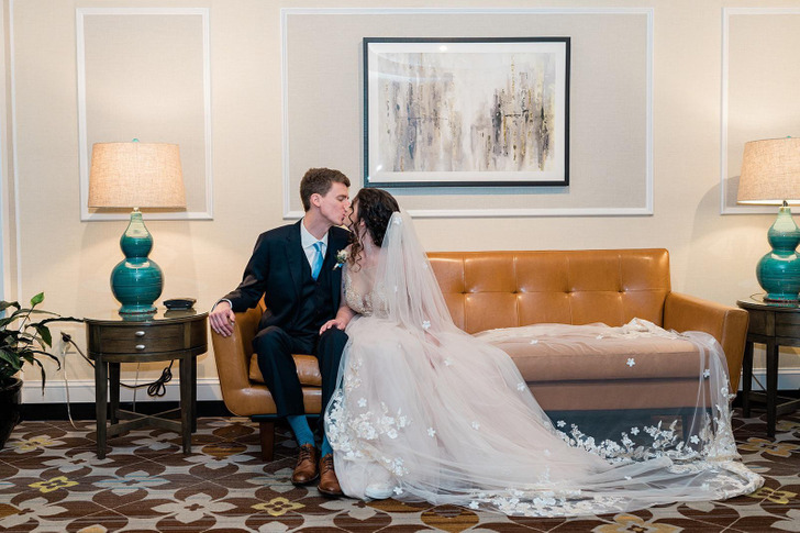 She Posted That She Was Looking for a Friend, and the Pen Pal Who Answered Became Her Husband