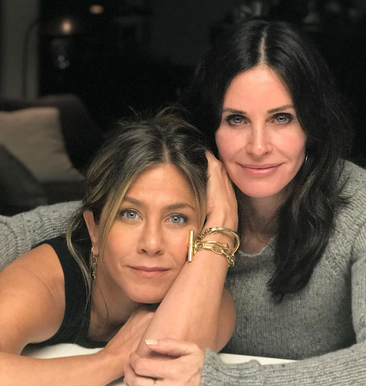 “You Know How Incredible She Is,” Jennifer Aniston Delights Fans With a Sweet Tribute to Courteney Cox