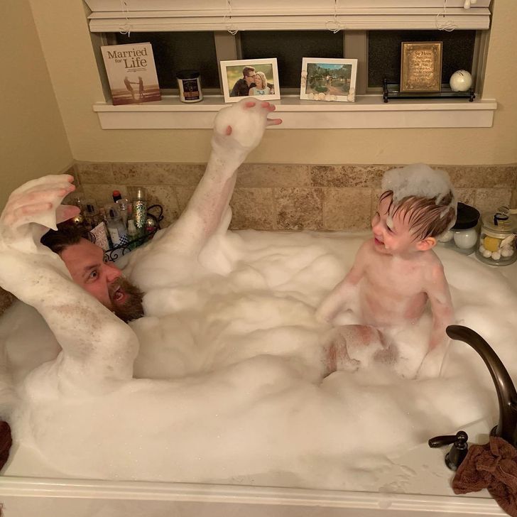 20 Pics That Prove Dads Are the Real Superman