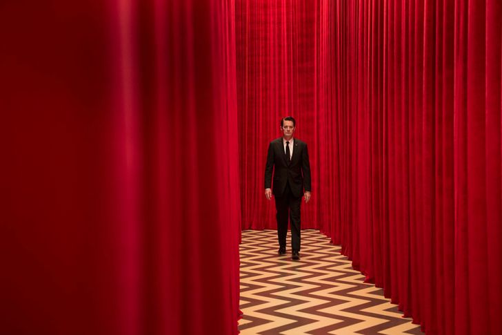 17 Clues That Make the Legendary Series “Twin Peaks” a Little Less Tangled