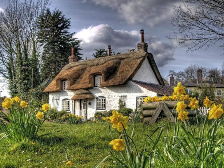 15 amazing non-touristy places to discover each country’s national character