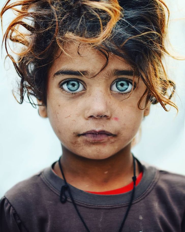 Türk Fotoğrafçı Mücevher Gibi Parlayan Çocuk Gözlerinin Güzelliğini Yakaladı