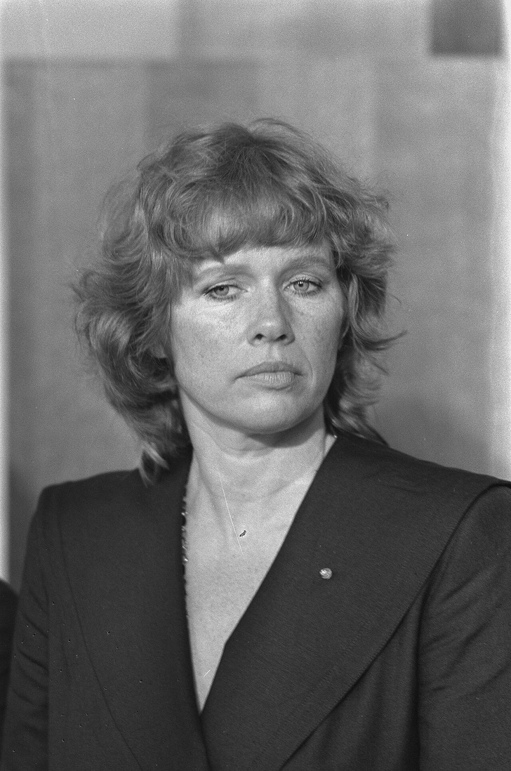 Liv Ullmann, 45 · 1984