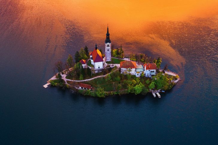 20 Cool Shots Captured by Drones in 2017