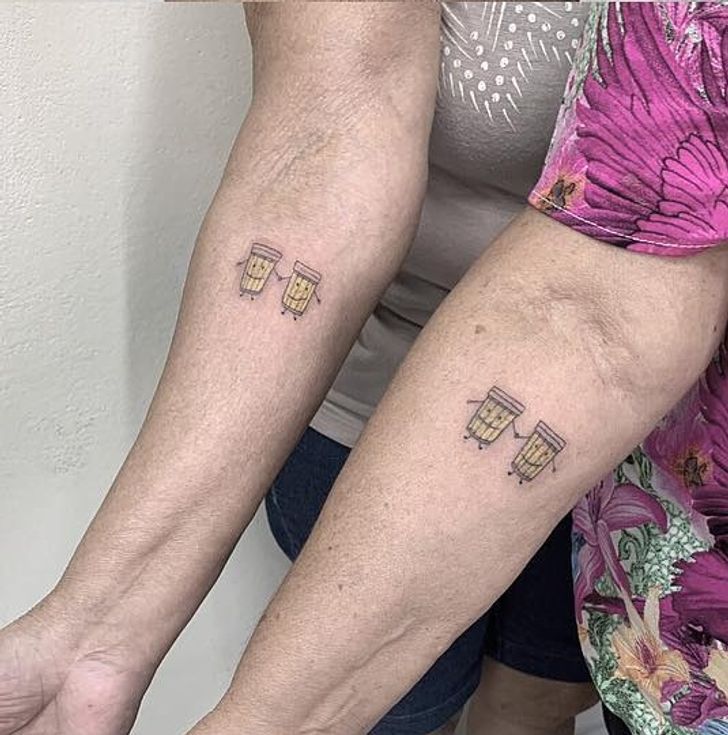 2 Ladies Celebrated Their 30-Year Friendship by Getting Lovely Couple  Tattoos of What They Both