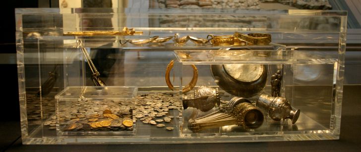 10 Lucky Discoveries That Made People Rich