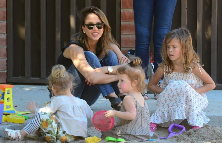 12 Secrets From Parents Who Raised Happy Children