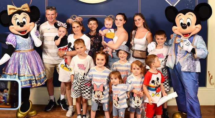 Meet the 48-Year-Old Woman With 22 Biological Kids