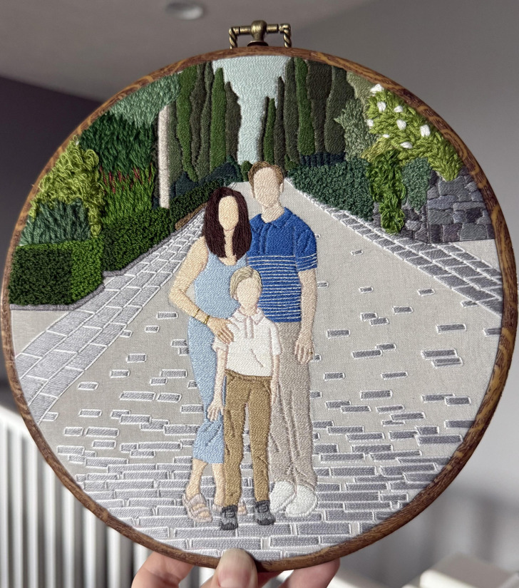 A Family's Favorite Trip Photo, Stitched Every Year With Blank Faces on Purpose