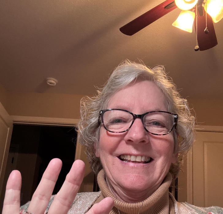 A Teacher Who Retired After 36 Years and Moved Two States Away to a Town Where They Knew No One