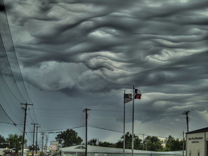 23 utterly amazing natural phenomena that are seemingly impossible