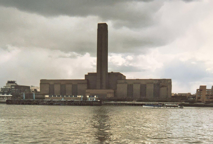 About 1985: Bankside Power Station