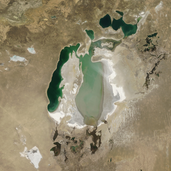 The North Aral Sea, April 15, 2005