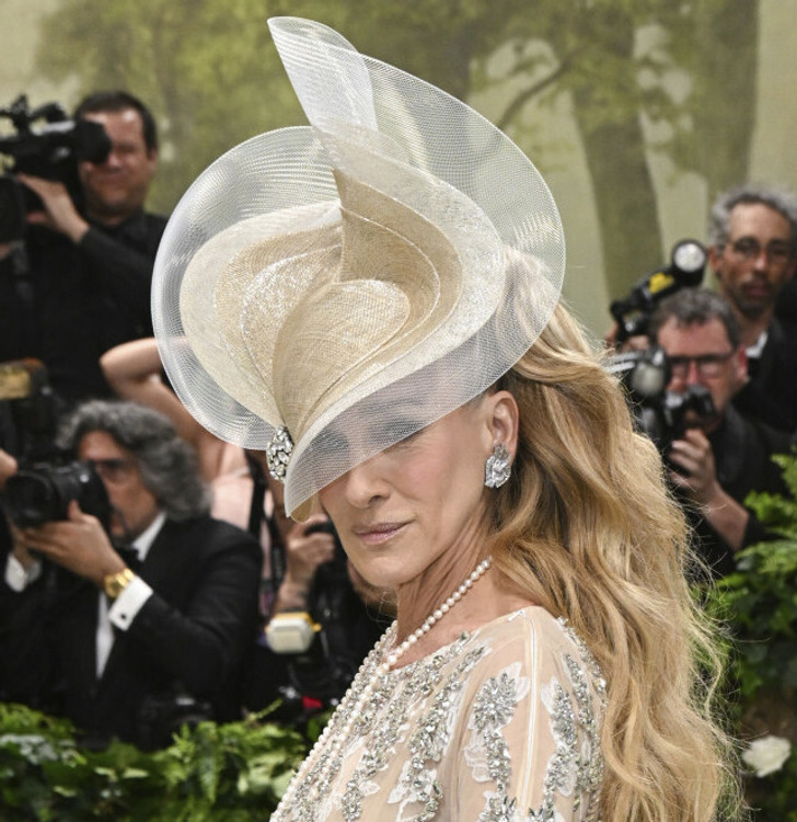 Top 10 Hair and Make-Up Moments From the 2024 Met Gala, Ranked by ...