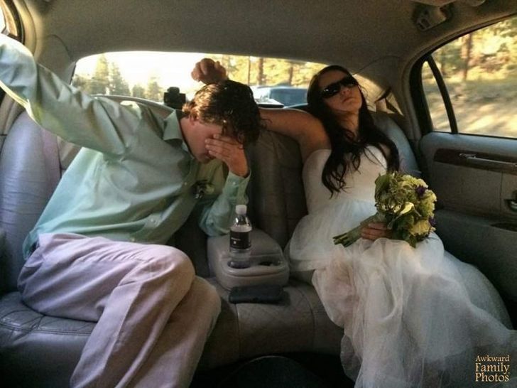 24 Cases Where a Wedding Photographer Captured Something Unexpected