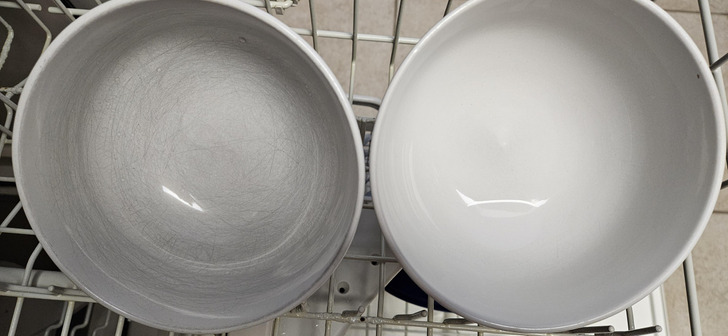 Marks on Everyday Bowls That Turned Out Not to Be Scratches at All