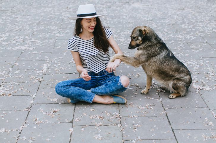 16 Things Men Like in Women More Than Good Looks