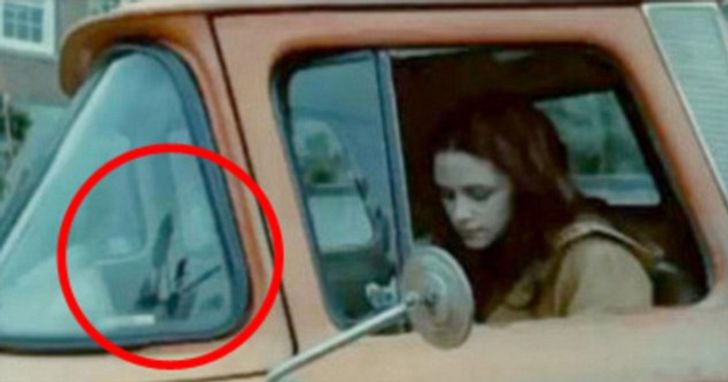 20 Unbelievably Obvious Movie Mistakes You Most Likely Missed