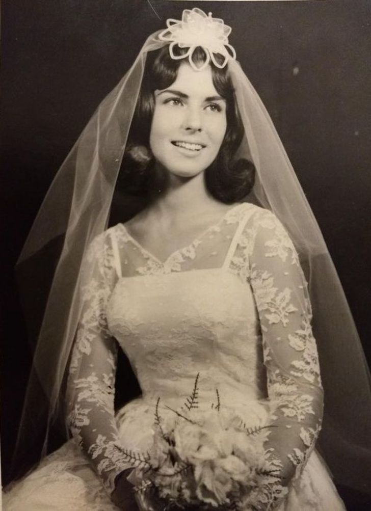 20+ Photos Showing How Wedding Dresses Used to Be in the Past
