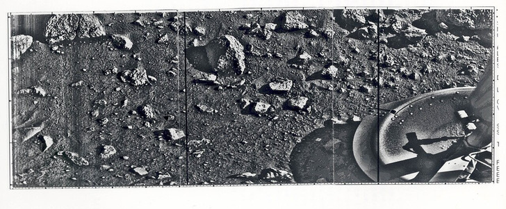 The first photo from the surface of Mars, July 20, 1976