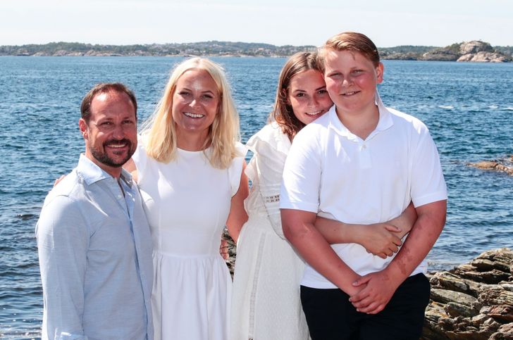 10 Facts That’ll Make You Love the Norwegian Royal Family More Than the British One