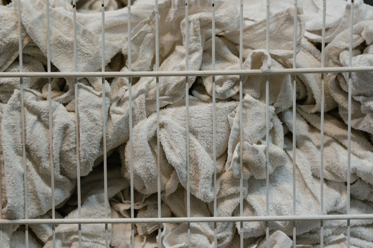 Vinegar Instead of Fabric Softener for Towels: Partly True