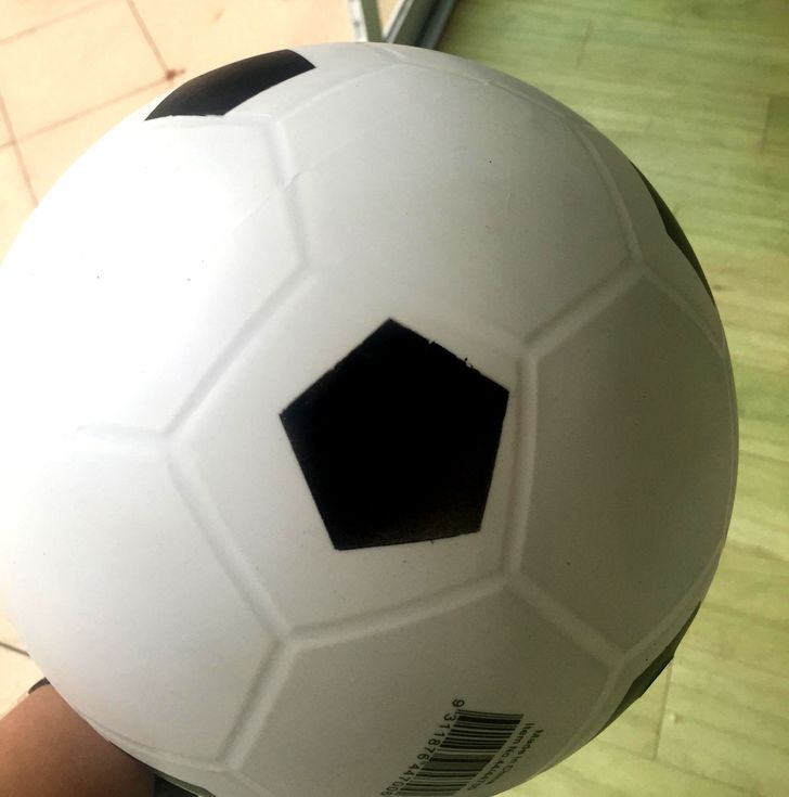 31 Photos That Can Drive Your Inner Perfectionist Crazy