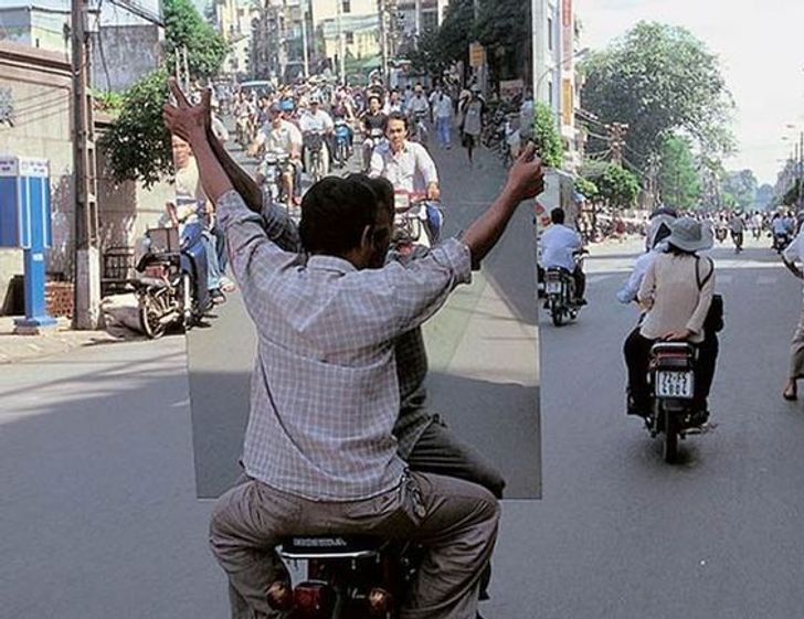 19 People Who Surprised Us With Their Ridiculous Choice of Transportation