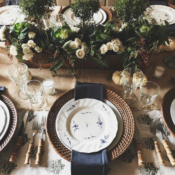 One Color Family for the Whole Table, Even if It Isn’t Orange