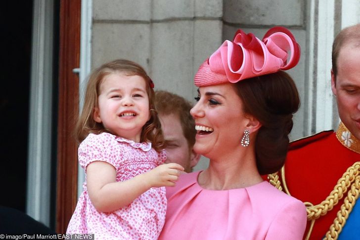 11 Adorable Moments When Kate Middleton Twinned Outfits With Her Kids ...