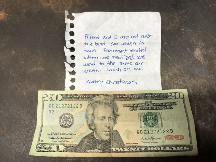 26 People Whose Year Started Off With Great Luck / Bright Side
