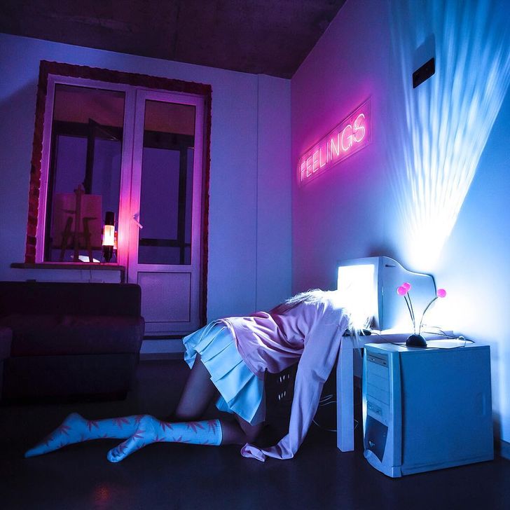 20+ Photos of a Young Blogger Proving That Modern Art Can Easily Do Without Photoshop (Warning: It Will Be Hard to Believe Your Eyes)