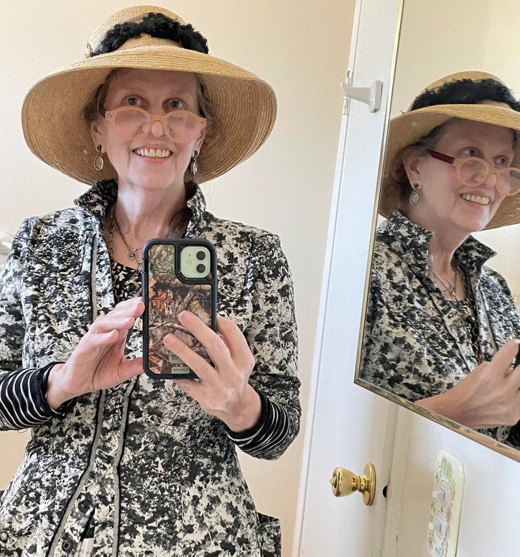 17 Pics That Prove One Can Search for Their Style at Any Age