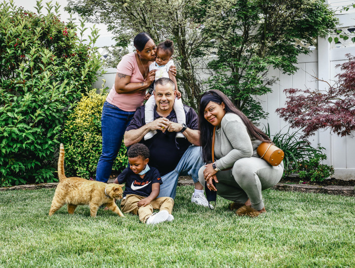 A Photographer Captures Family Portraits That Show How Diverse and Similar We All Are