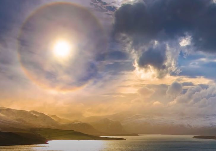 Why do we see a circle around the sun? Halo's simple explanation
