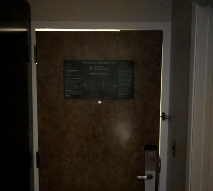 5299075bd9b5403067aea65cff 15+ Hotel Design Choices That Left Guests Dumbfounded / Bright Side