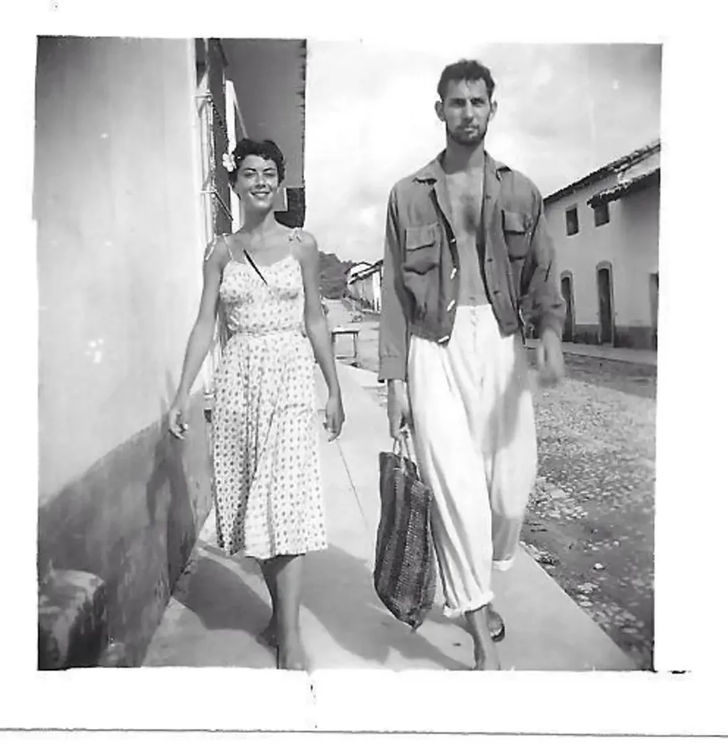 7e08785d549ae0bdfdbde73893 14 Vintage Family Photos That Tell Stories You Can Feel in Your Bones / Bright Side