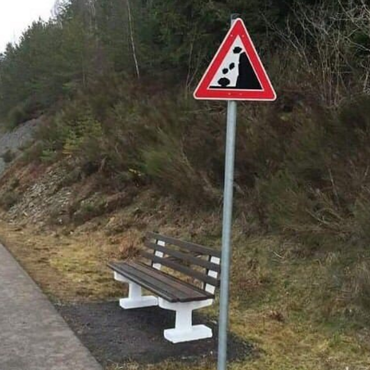 22 foto absurde ku gjithçka duket e gabuar