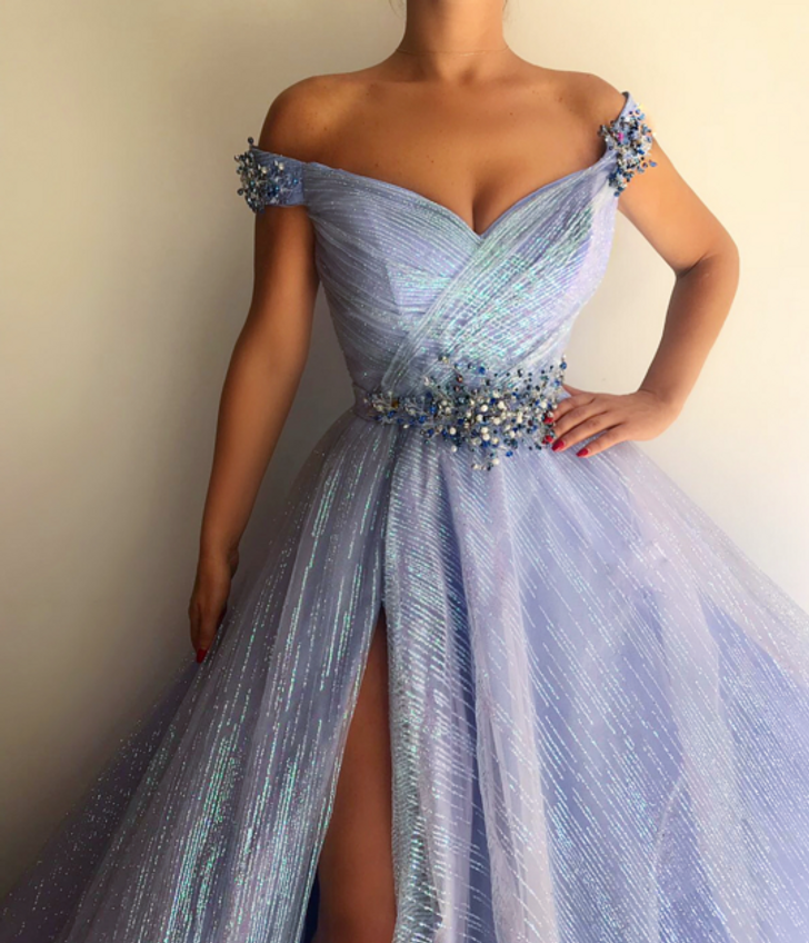 A Designer Makes Dresses That Are So Gorgeous Any Woman Might Want to ...