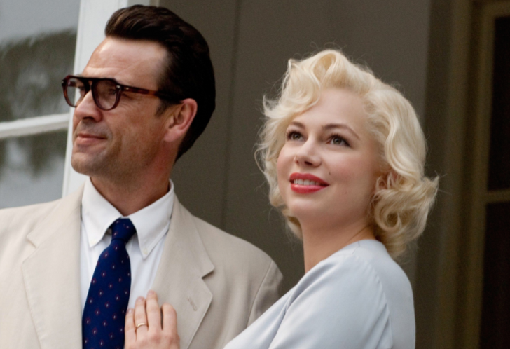 9 Real-Life Love Stories That Featured in Movies